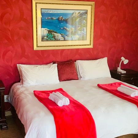 Bella Casa Guesthouse Йоханнесбург Экстерьер фото